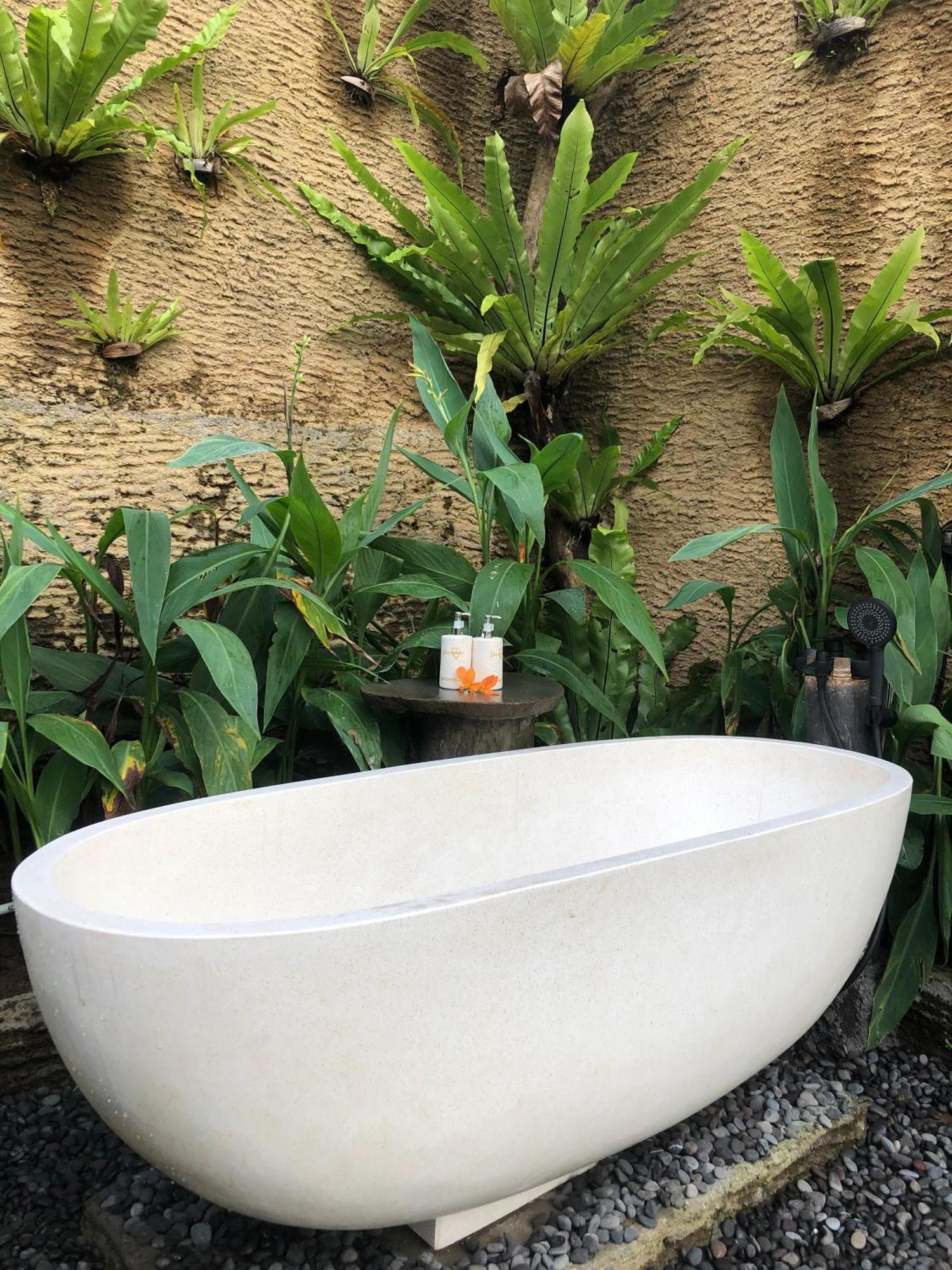 Danaswari Bali Bamboo House Villa Selat Exterior foto